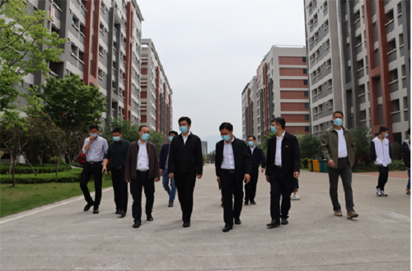 火博体育
党组书记、厅长孔繁军实地检查指导福建技师学院疫情防控工作